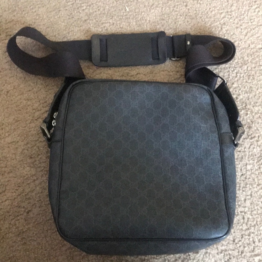 Gucci tote - Picture 3 of 8